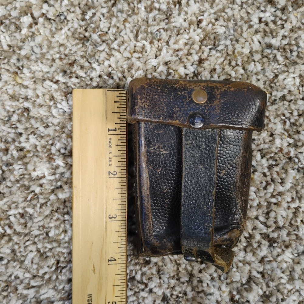 WW2 German K98 ? Single Leather Ammo Pouch With Belt Loop