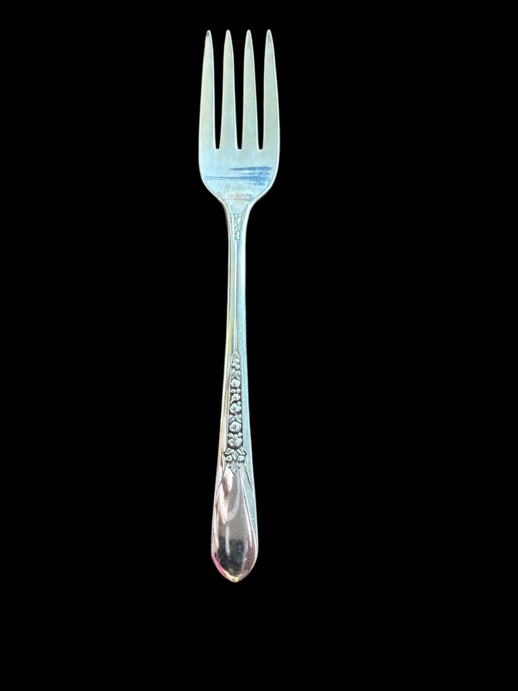 WM Rogers MFGCO Priscilla Or Lady Ann Pattern Silverplate Salad Fork