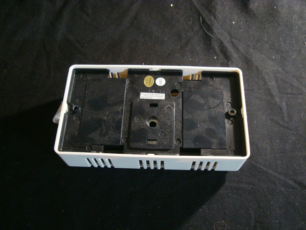 7" White Rectangle Wired Doorbell