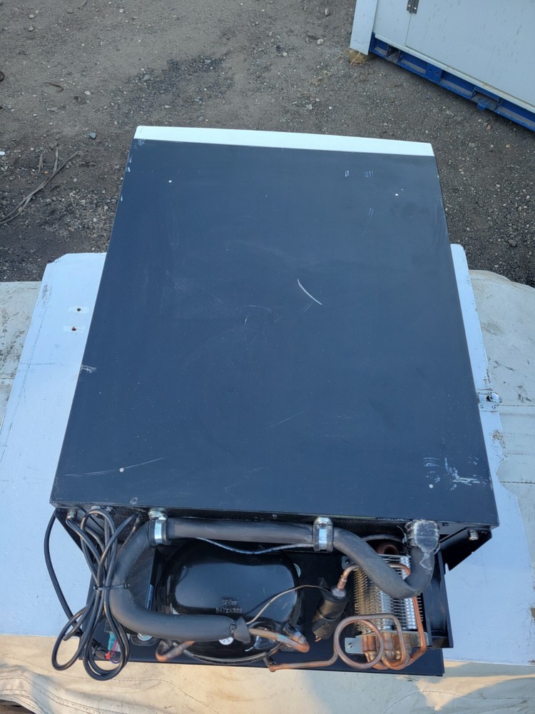 DOMETIC CD30-DCTB1 COOLMATIC DRAWER FRIDGE W/ COMPRESSOR - WHITE.