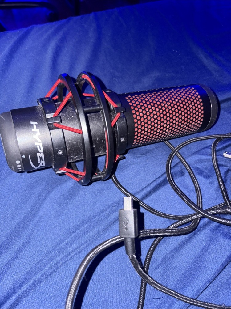 NIB HyperX QuadCast Microphone HX-MICQC-BK. PS4/PS5, MAC, PC. Gaming