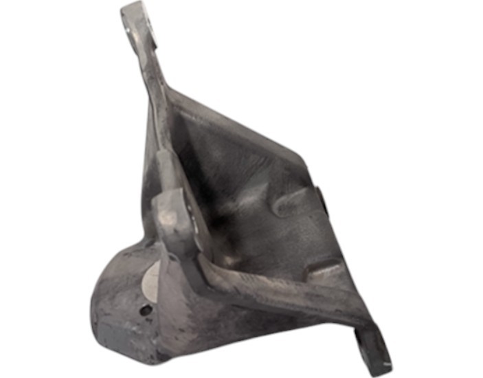 GM BRACKET ENGINE MOUNT 15936699 NEW OEM 15936699