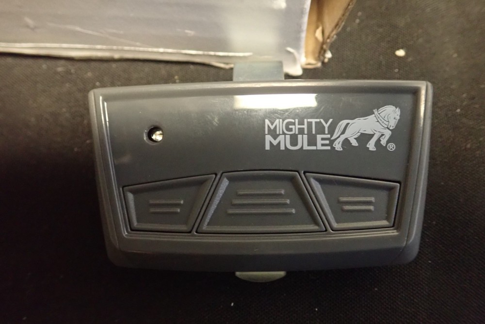 Mighty Mule MM271 Light Duty Single Automatic Gate Opener