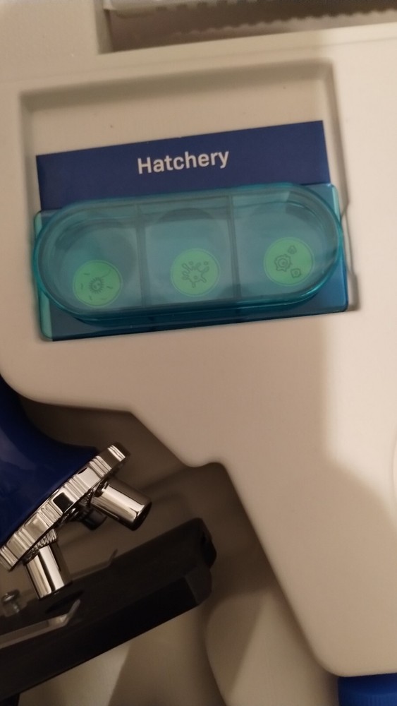 NWOT Explore One 900X Microscope Kit with Case, For Beginning Scientists,...