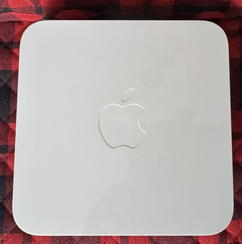 Apple A1408 Airport Extreme 5th Gen Base Station Wireless Router