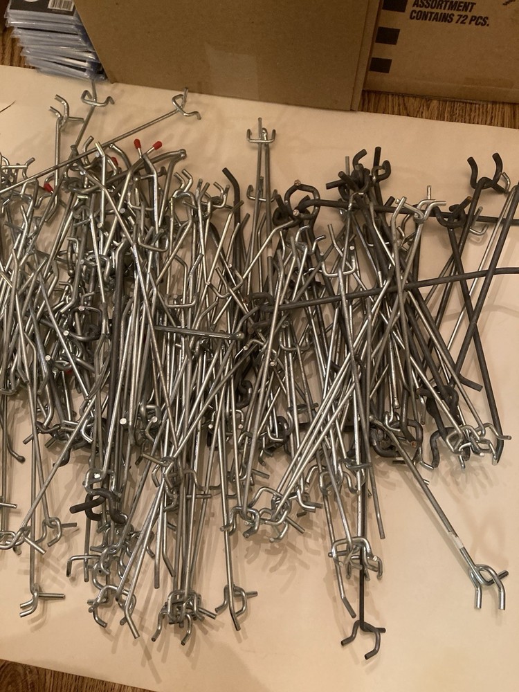 200 Peg Hooks