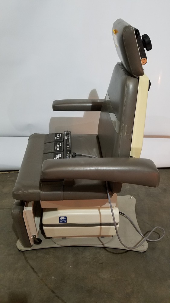 MTI Programmable Podiatry Chair With Foot Control