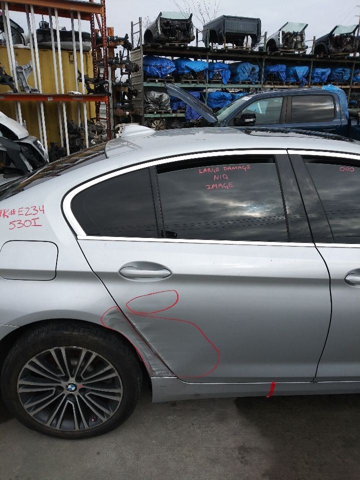 2019 BMW 530I MAIN 10.25 " DISPLAY SCREEN BLACK ID 8715339