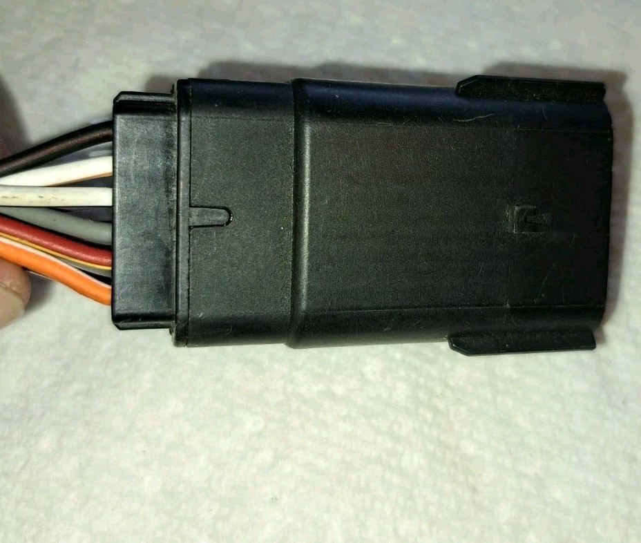 Harley-Davidson Touring Right Side Handlebar Switches #71553-08, Housings 08-13