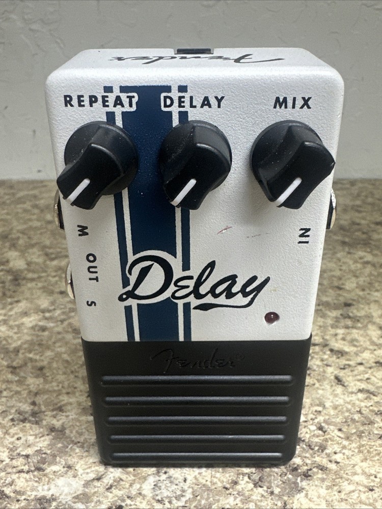 Fender Competition Delay White Pedal PR 2523
