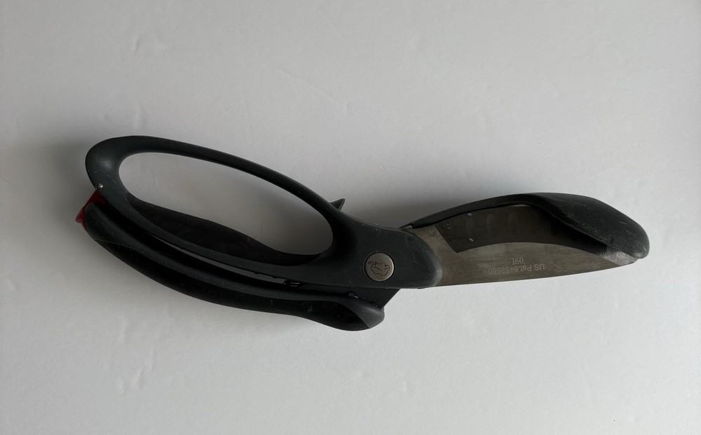The Pampered Chef Salad Chopper