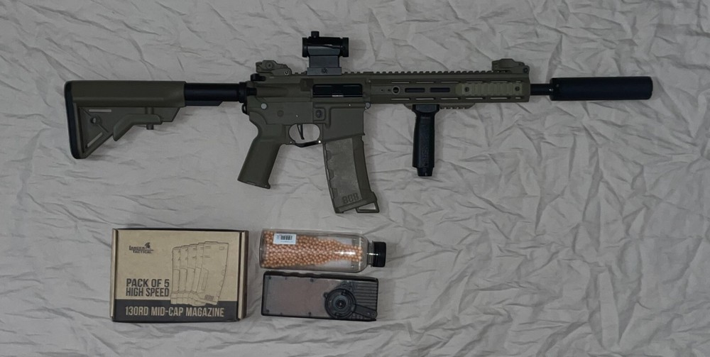 Lancer Tactical Gen3 m4 bundle - full airsoft gun bundle - tracer and much more.