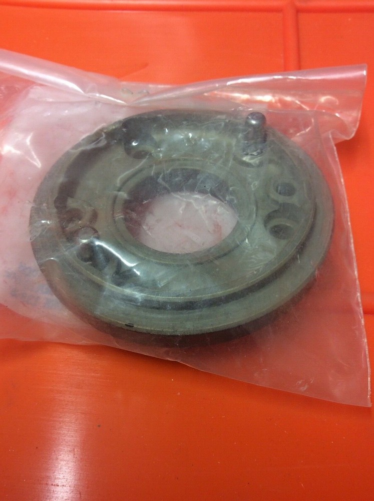 🇺🇸 Bendix Magneto Flange, P/N 10-349392-6 Short 2 pins