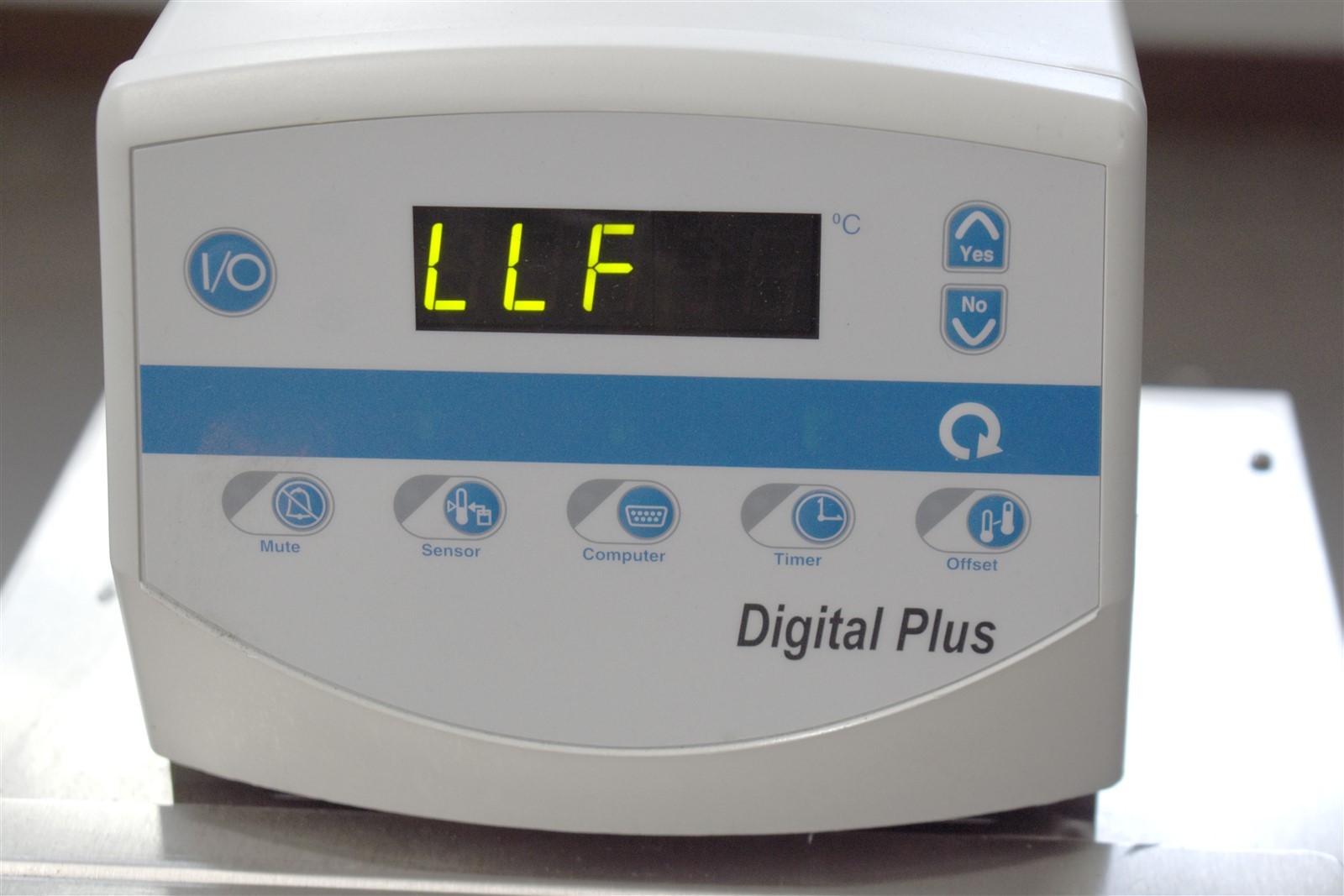 NESLAB RTE740 REFRIGERATED BATH WITH DIGITAL PLUS CONTROL 115VAC