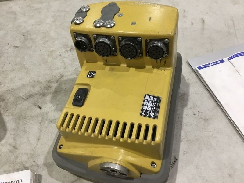 TOPCON 3D CONTROL BOX DISPLAY