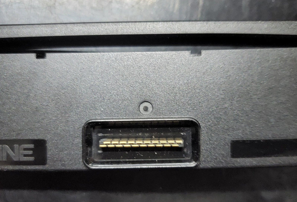 Alpine CDE-143BT Bluetooth CD Player FACEPLATE ONLY