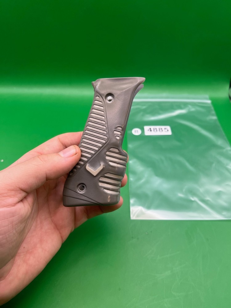Bob Long Vanquish Grips