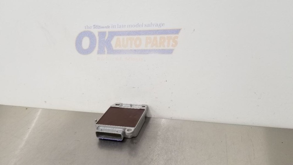 08 CHEVY CORVETTE C6 SRS CONTROL MODULE 15297098