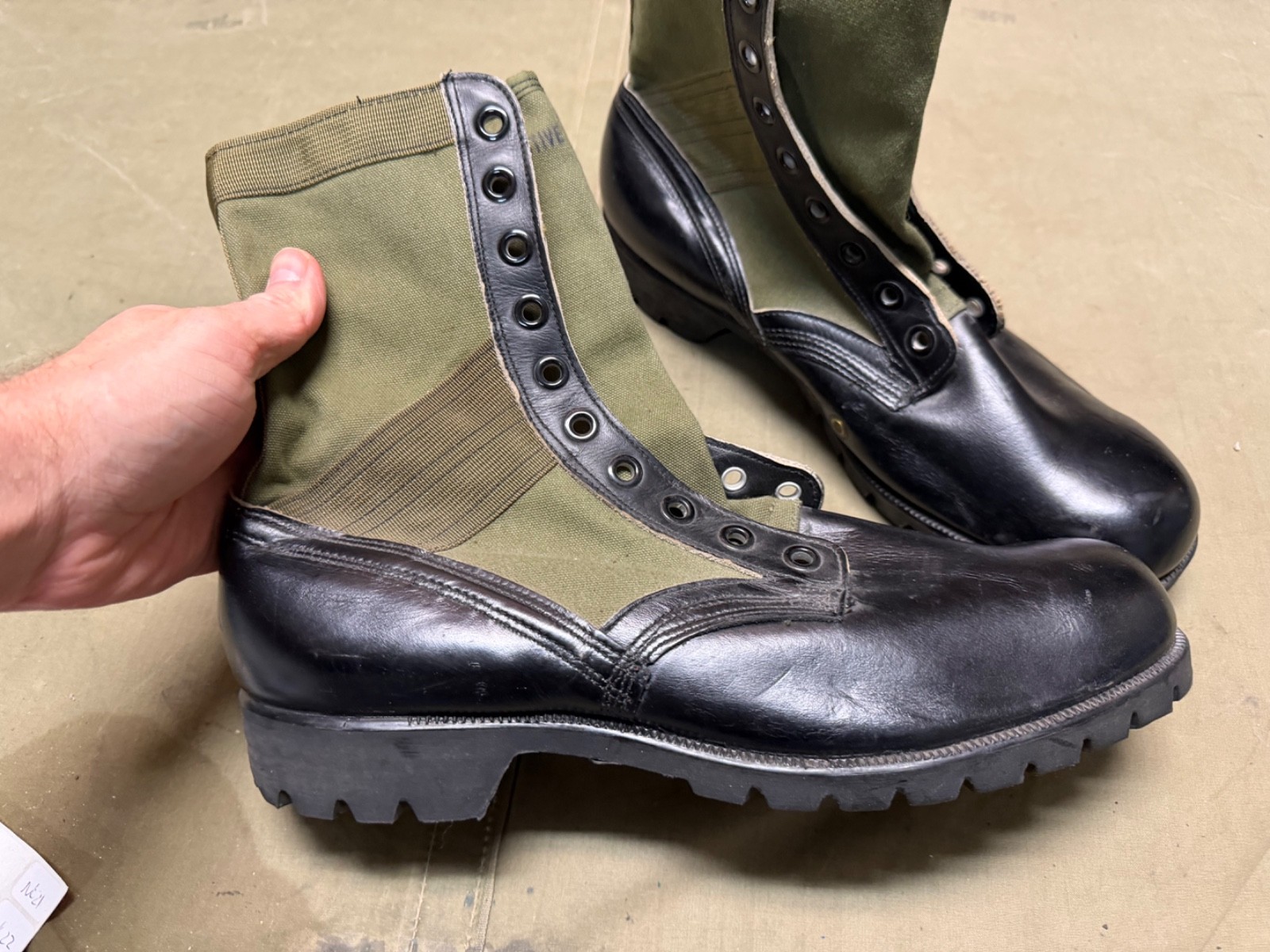 ORIGINAL VIETNAM WAR US ARMY INFANTRY JUNGLE BOOTS, SIZE 12, 1966