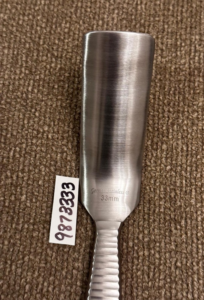 CLOWARD RETRACTOR 7.5" WITHOUT LIP 33MM