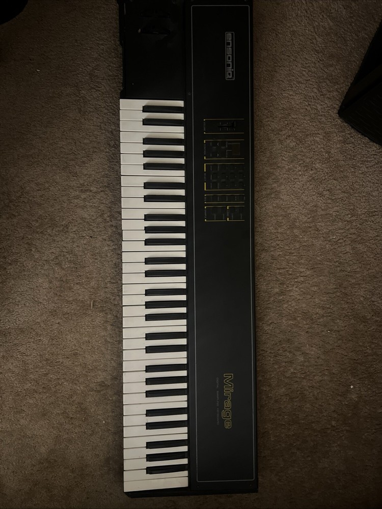 Ensoniq Mirage DSK-8 (fully functional)