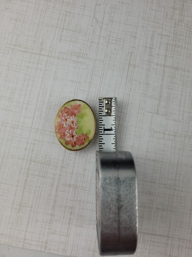 Victorian Hand Painted Porcelain Stud Button READ Has Tiny Chip Needs Cleaning