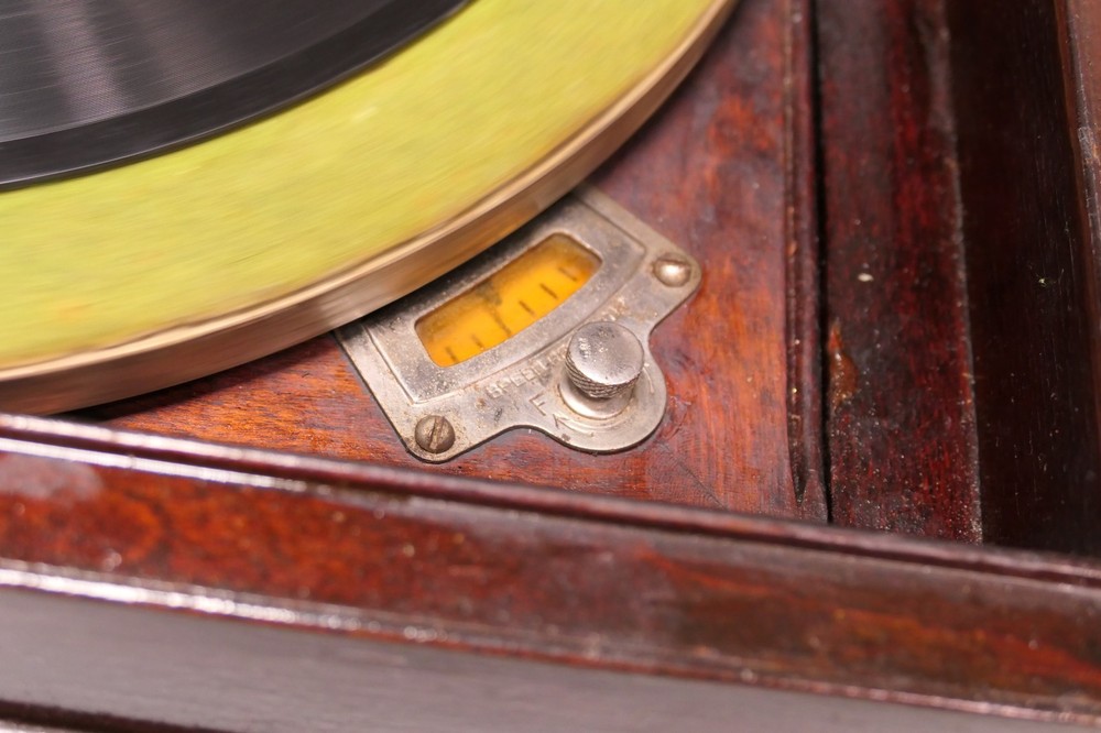 Victrola Victor Talking Machine VV-IX. Working.
