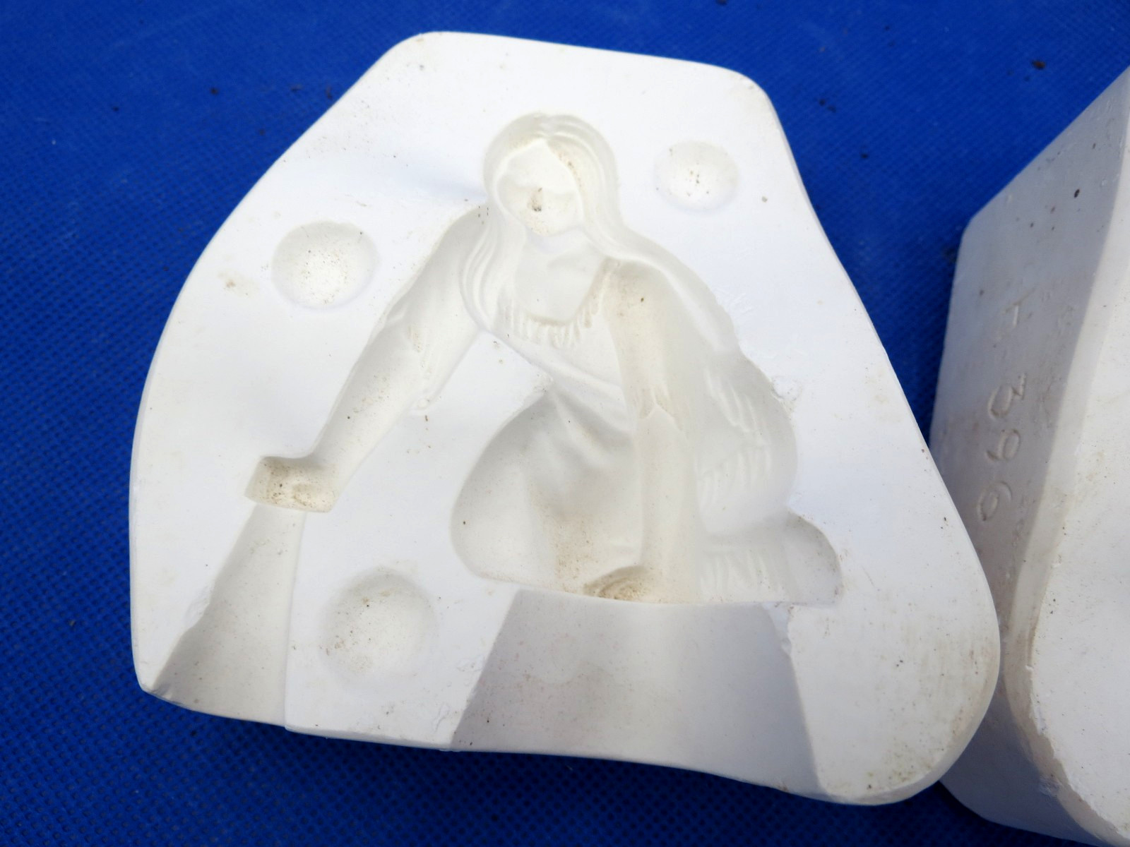 Hershey Vintage Woman on Knees Small Slip Mold H 396 A Part of Set?