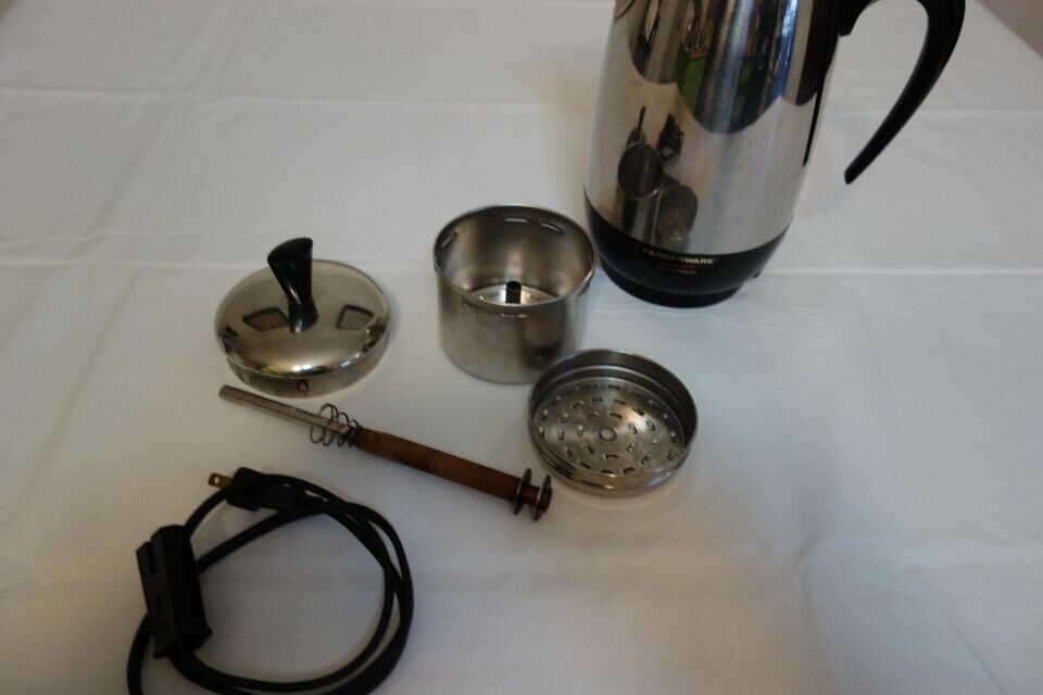 Vintage Farberware Superfast 2-8 Cup Coffee Percolator Model 138B Tested Working