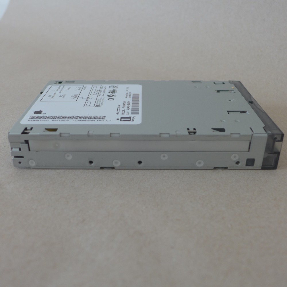 Apple Logo Z100 ATAPI 100MB Internal Zip Drive with Blank 100MB Disk /Tested