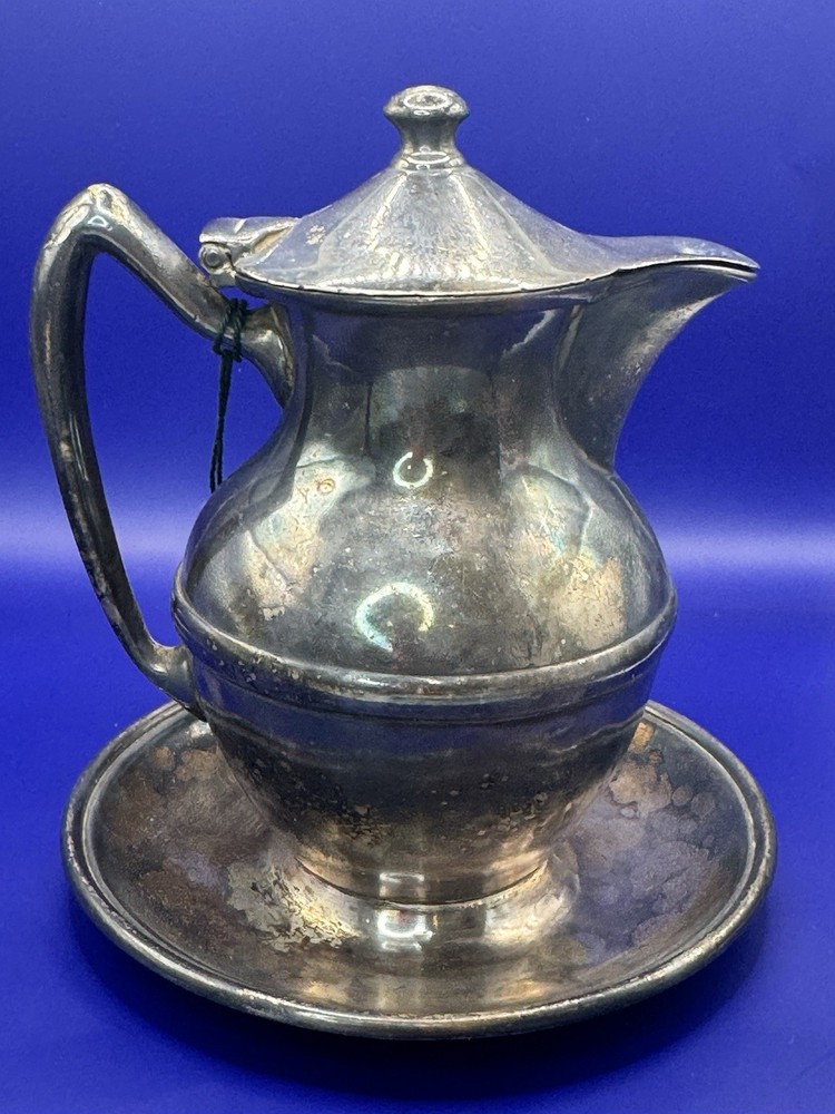 1847 Rogers Bros Silverplate Union Pacific syrup pitcher with Lid, Tray