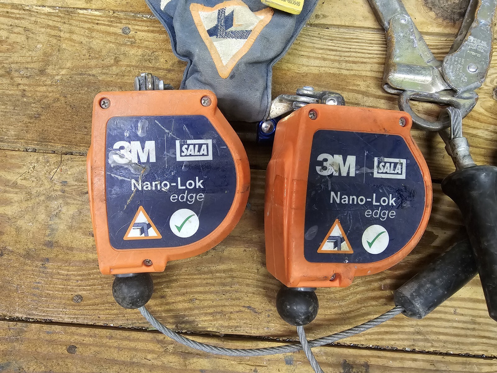 3M DBI SALA NANO-LOK 8' EDGE 3500227 DUAL LEG SELF RETRACTING LIFELINE LANYARD