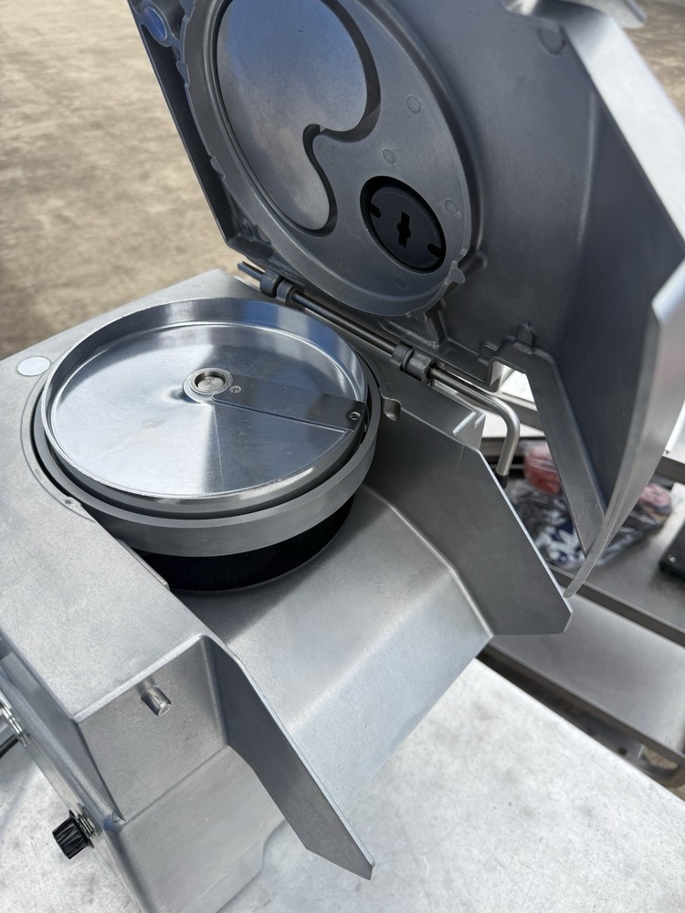 Robot Coupe R602 V