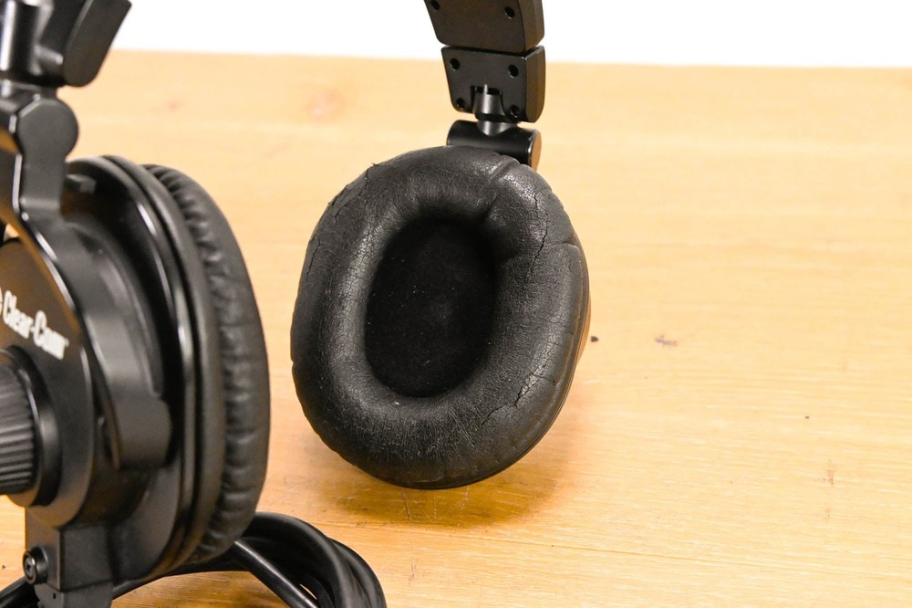 Clear-Com CC-400 Double-Ear Intercom Headset with Dynamic Microphone CG01U7E