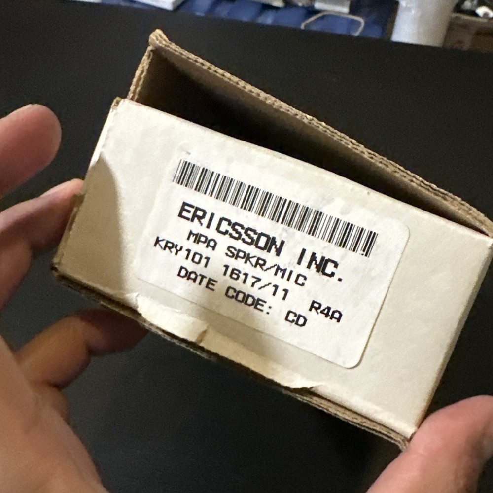 NEW GE/ERICSSON SPEAKER/MIC