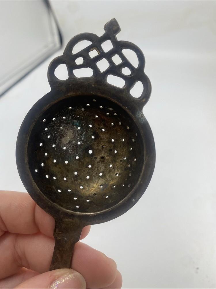 Antique Silver Plated Tea Strainer With Handle - Crown Design Needs Cleaned