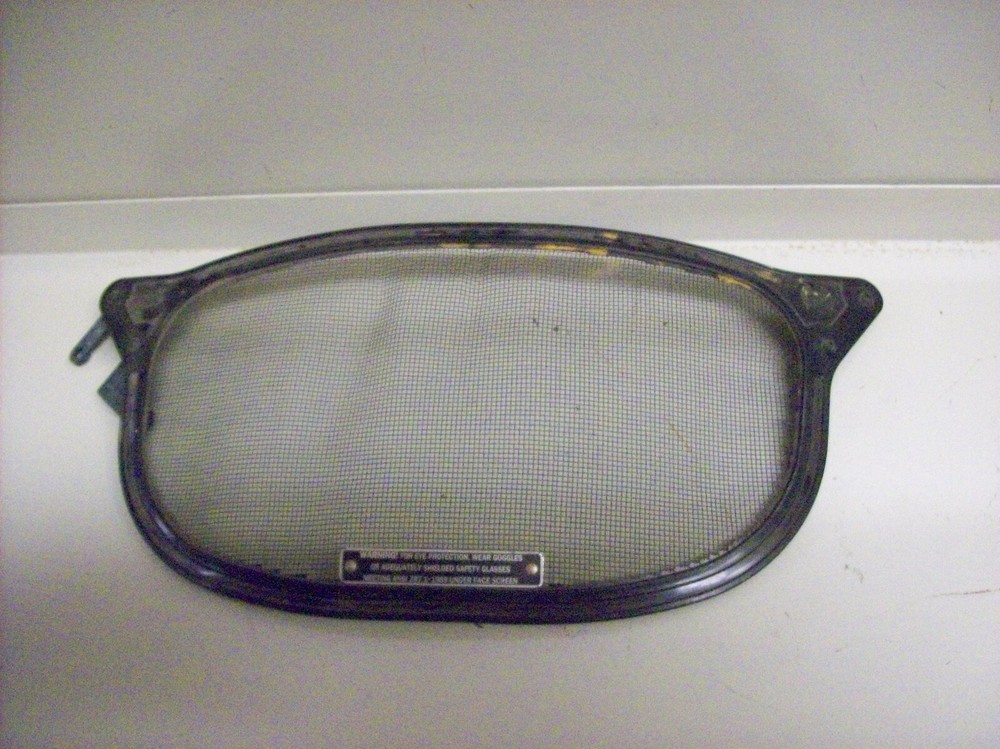 P Forestry Visor V1a - other clips on back?