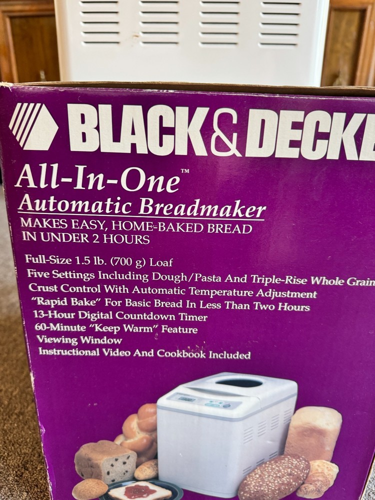 Black & Decker Model B1560 All-In-One Deluxe Automatic Breadmaker Tested