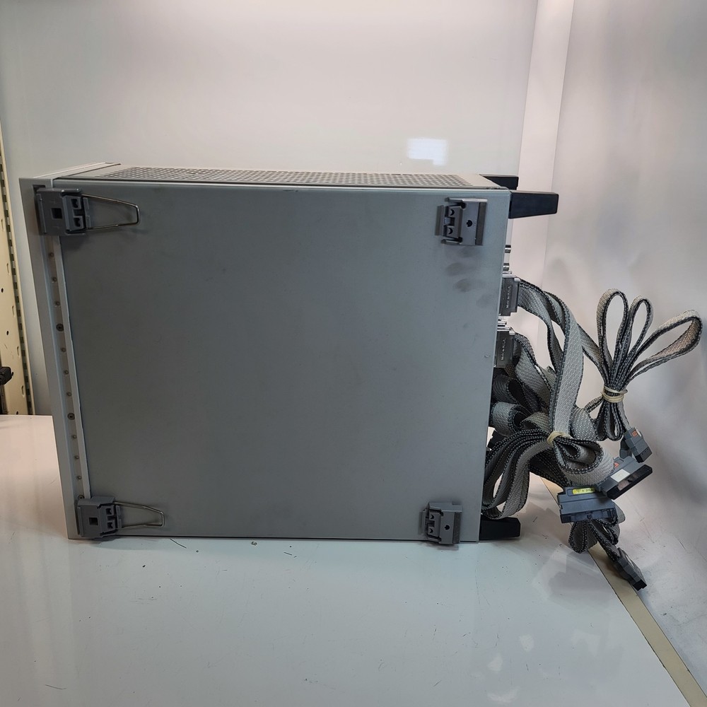 HP 16702A Modular Logic Analysis System