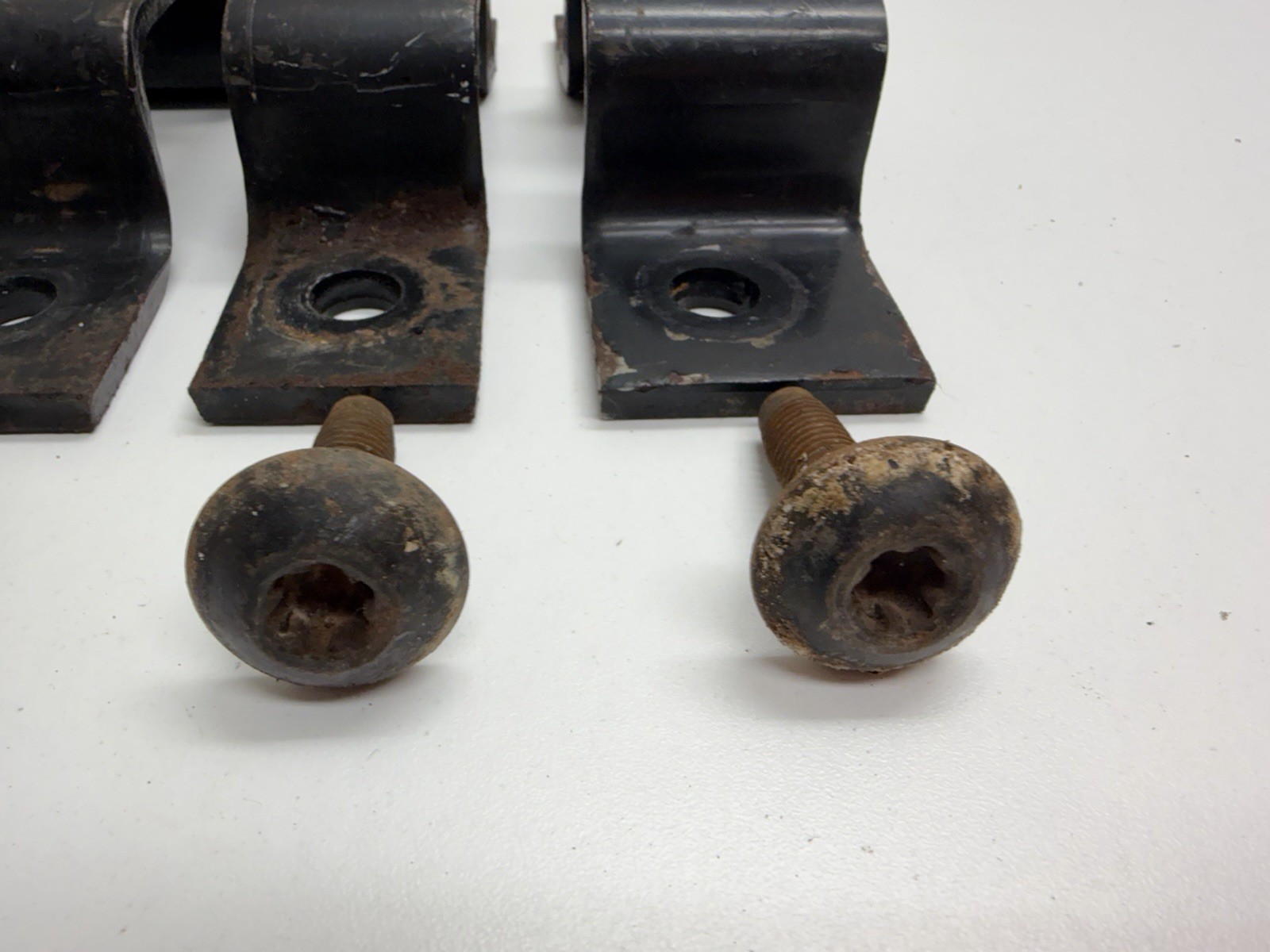 92 - 07 FORD VAN ECONOLINE E SERIES CLUB WAGON BENCH SEAT MOUNTING BRACKETS B22