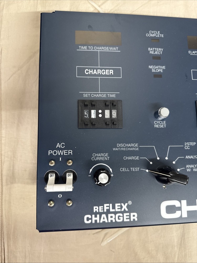 Nice CHRISTIE RF80-K CE REFLEX Battery Charger/Analyzer - Face Only