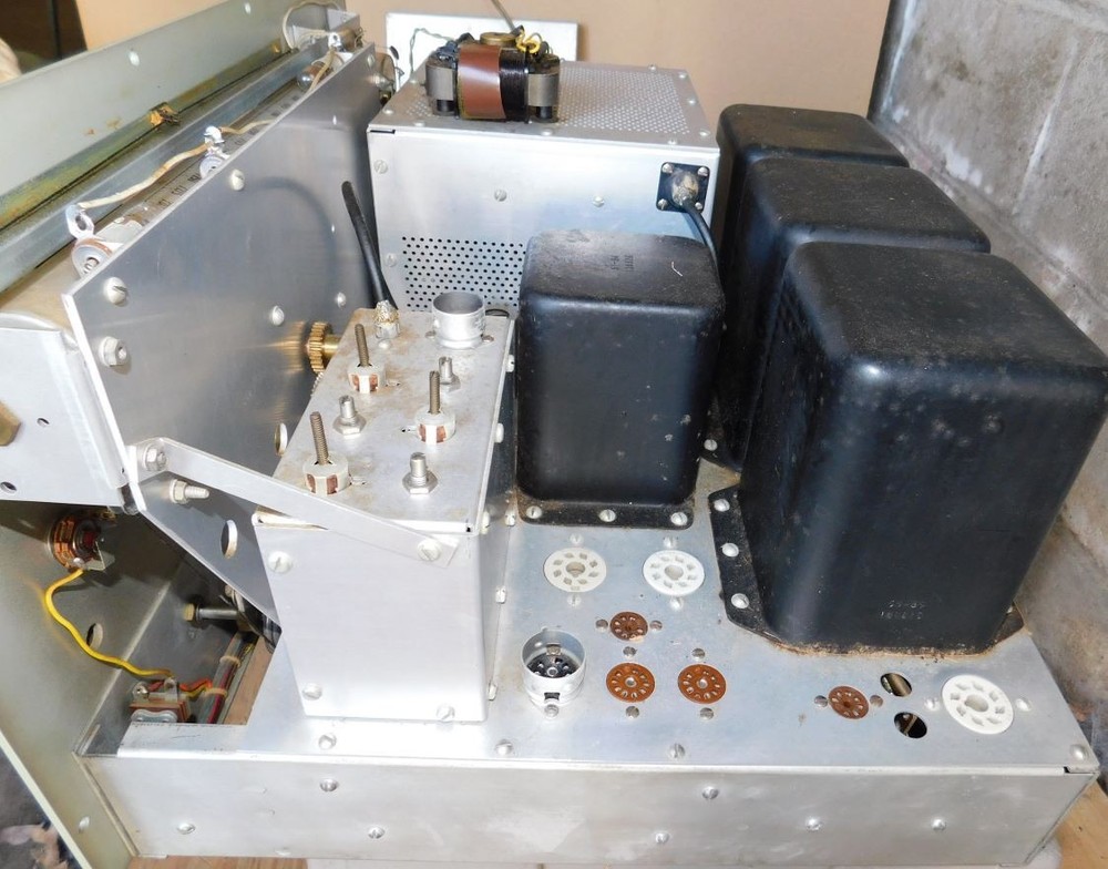 Heathkit "Apache" TX-1 Transmitter. Overall appearance is very good to excellent