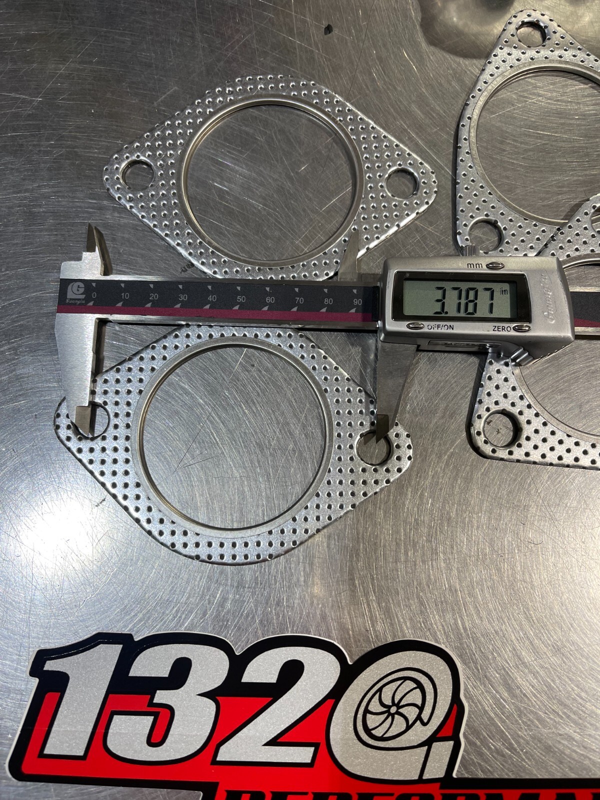 1320 Performance G35 350Z catalytic converter 4 gaskets & Hardware for DE engine