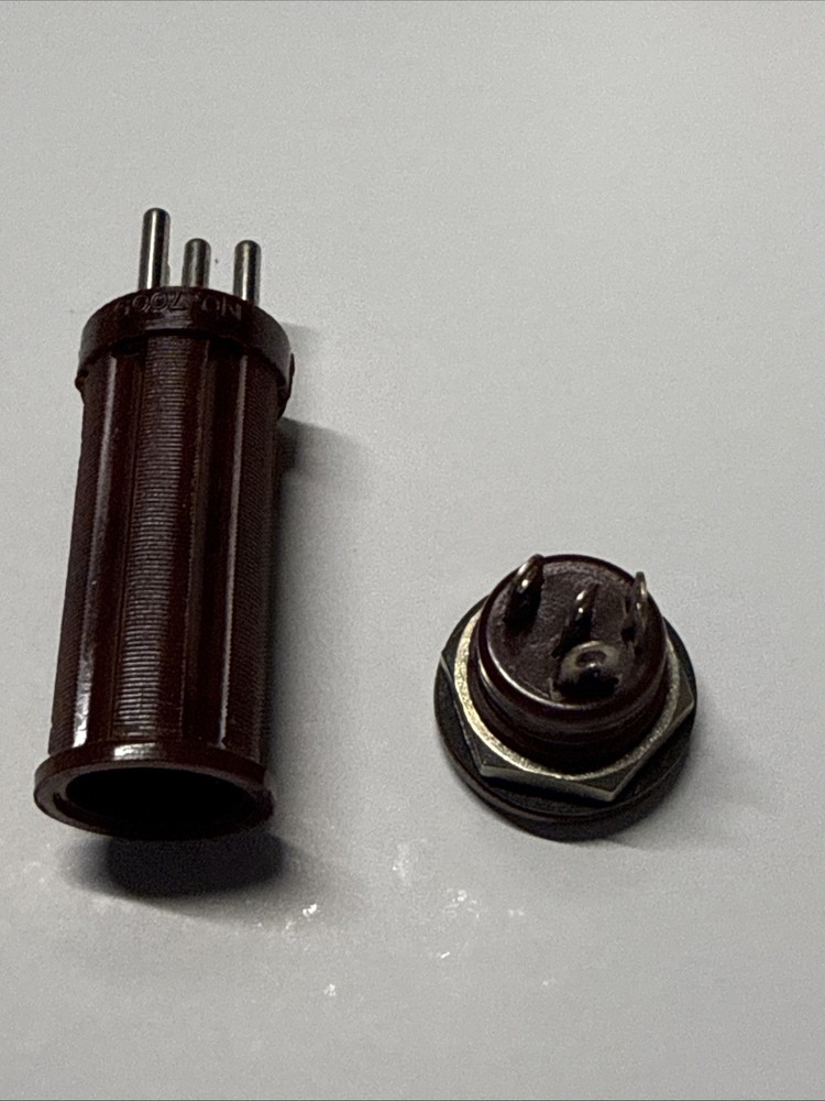 4 pin plug-in mini coil form Russian made NOS + socket