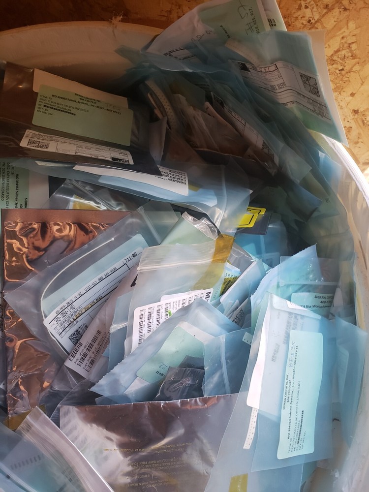 Huge Lot of random SMD components Mixed different components (OSSHED)