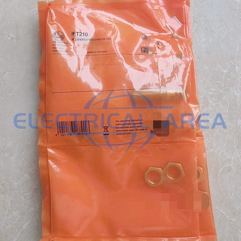 for IFT210  IFM 1PC NEW proximity switch Sensor Fast delivery