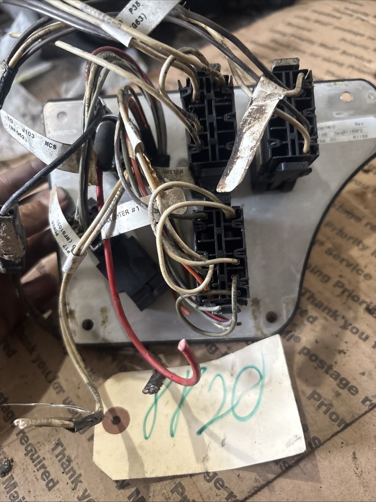 PETERBILT DASH PANEL S64 6061M03