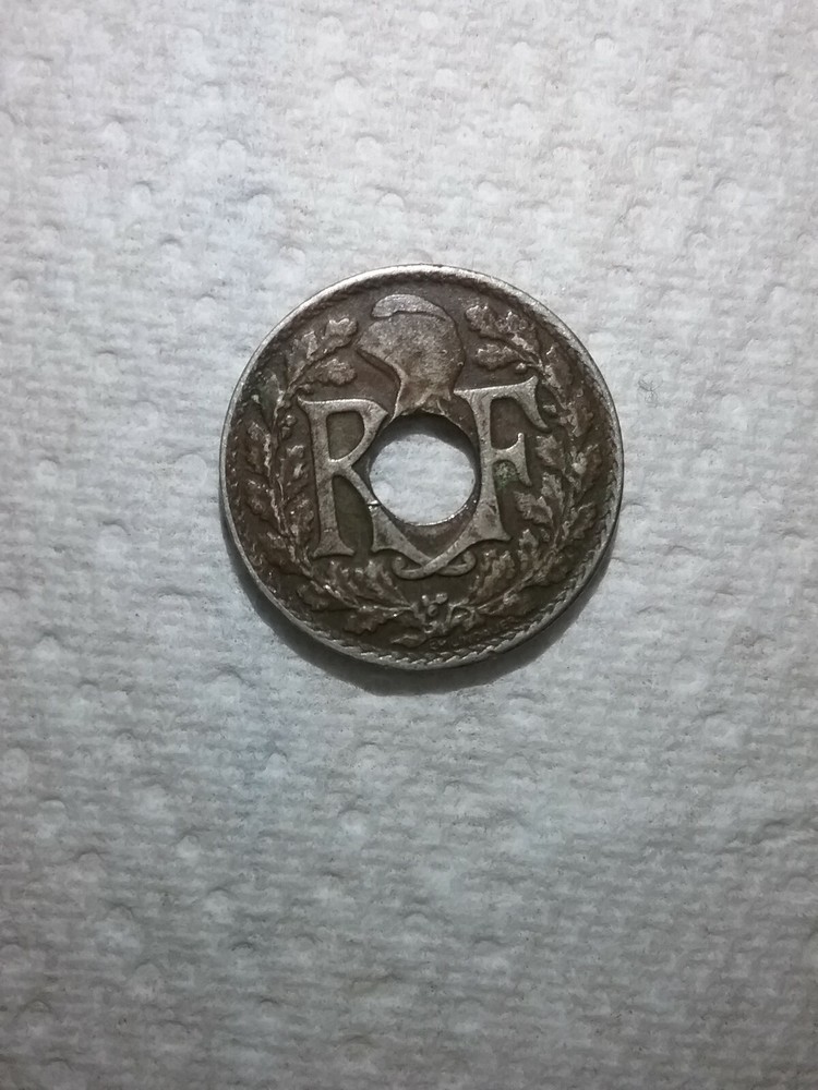 French EM Lindauer 10 centimes coin 1925