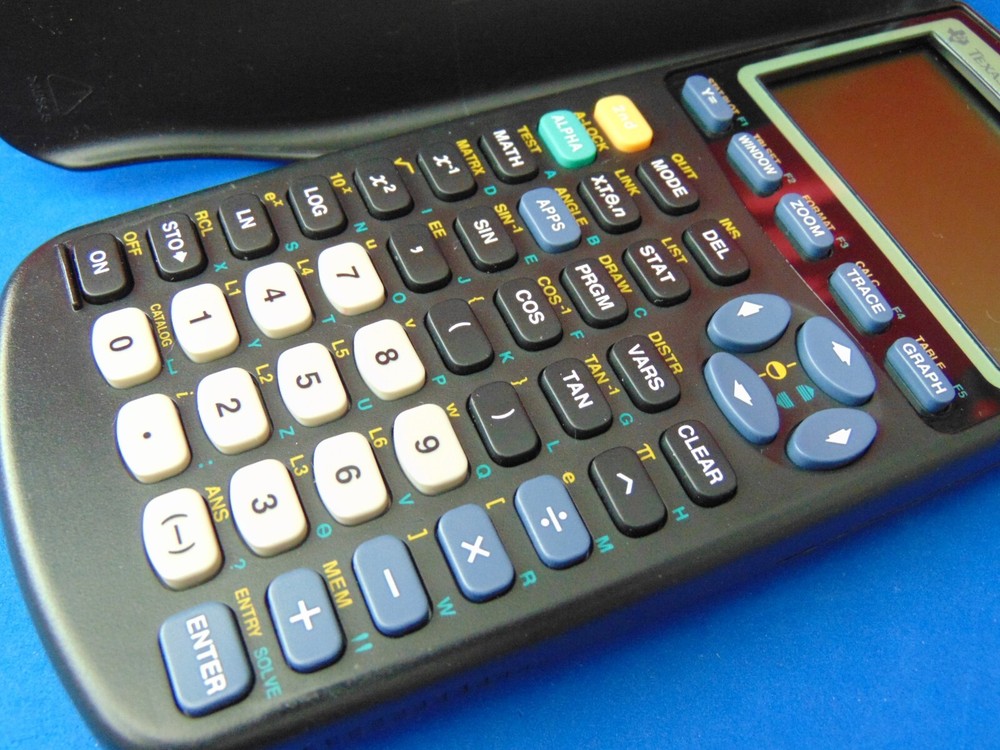 Texas Instruments TI-83 Plus Graphing Calculator with Case Good Condition Tested