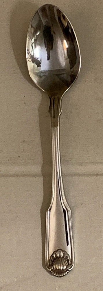 CLASSIC SHELL Pattern Tea Spoon ONEIDA Stainless Steel 18/10 Cube Mark